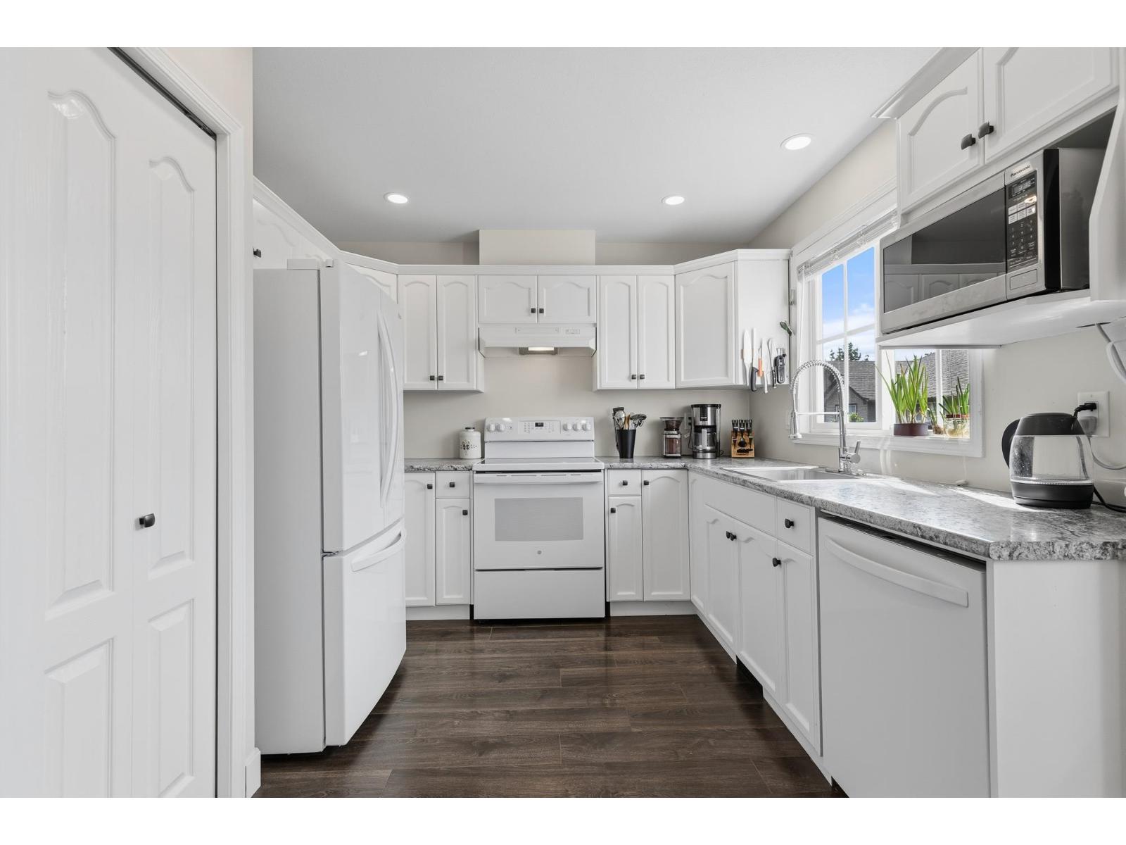 9 46360 VALLEYVIEW ROAD|Promontory