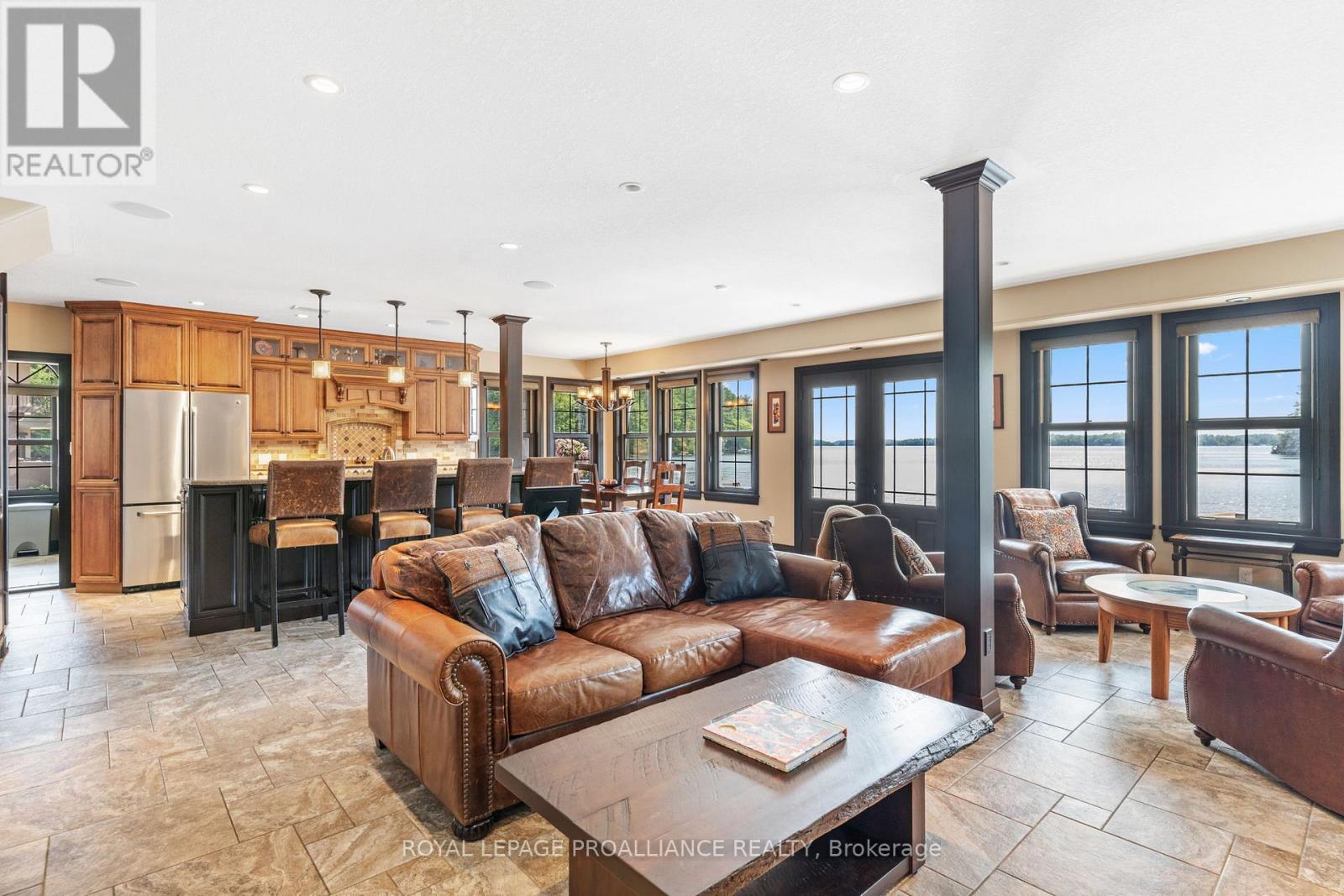 270 SPENCE LANE