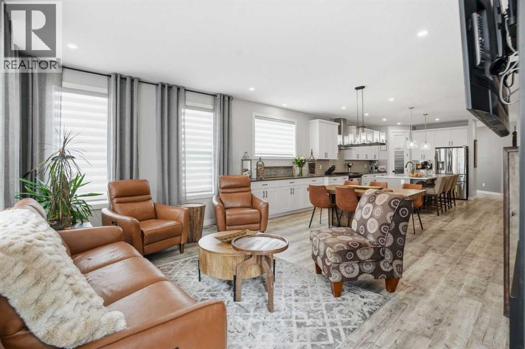 111 Crestridge View SW