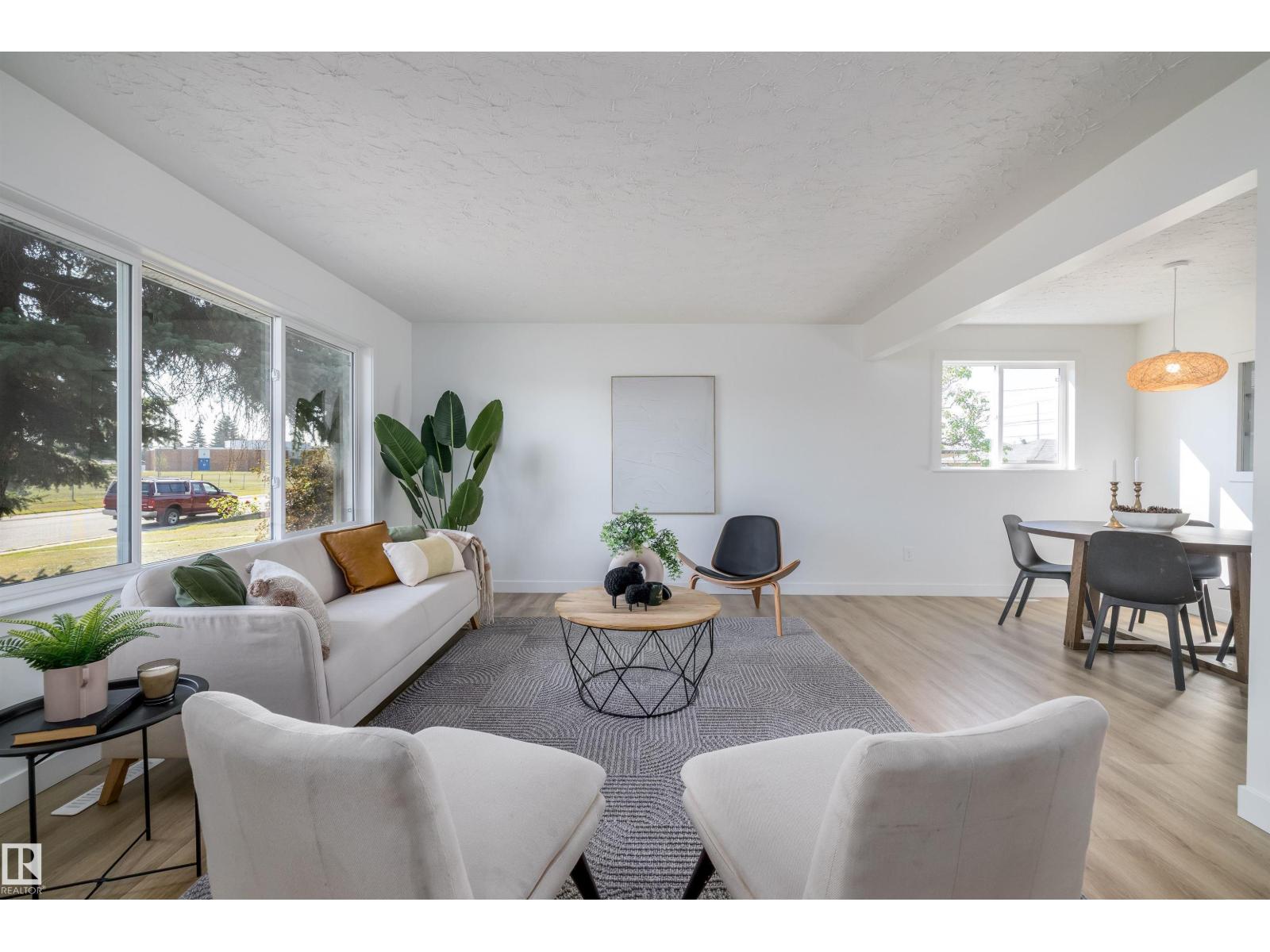 13044 78 ST NW