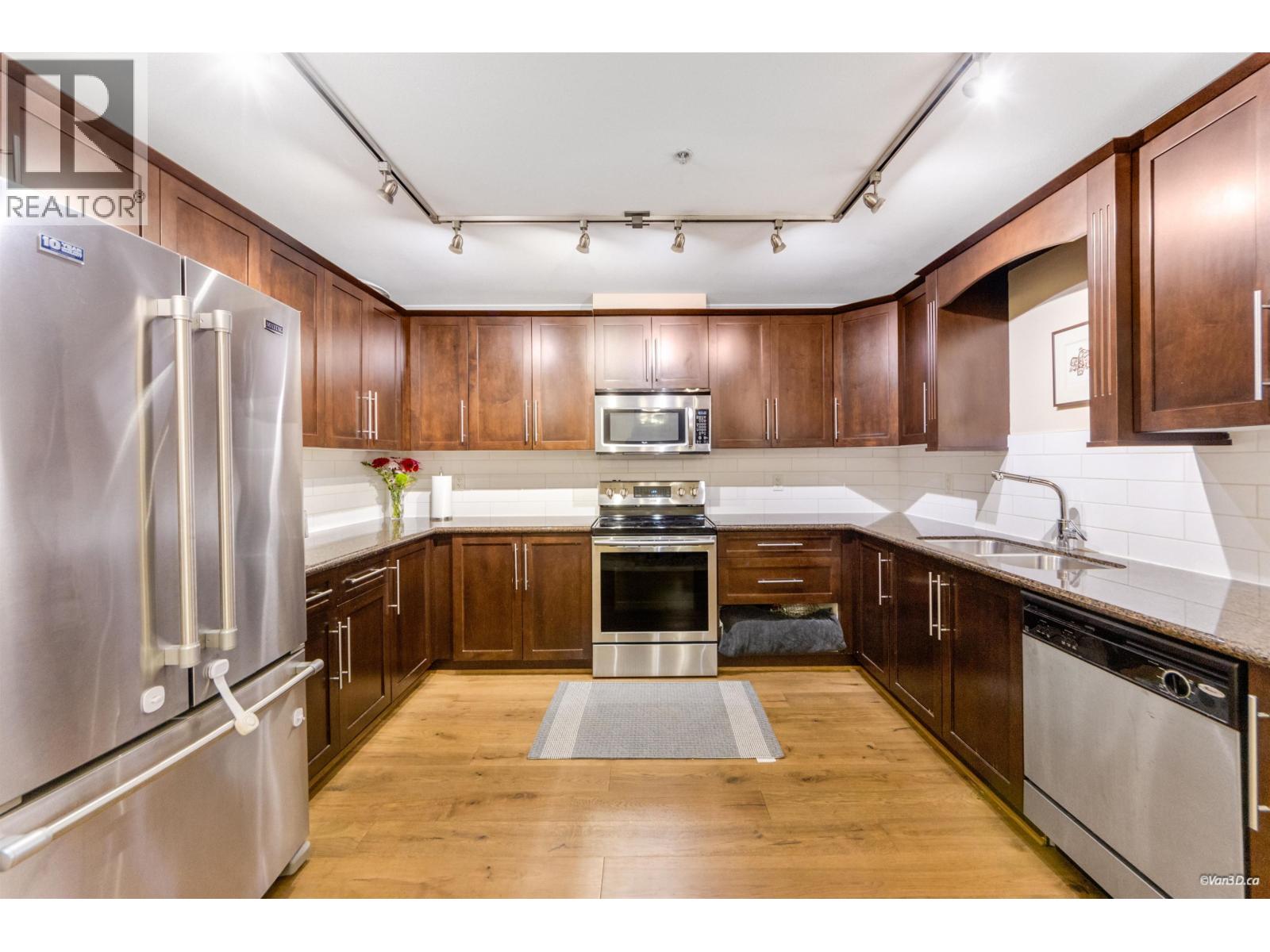 103 2628 MAPLE STREET