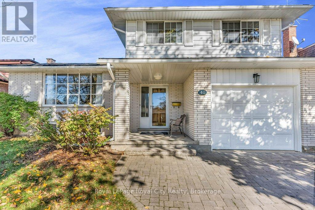 40 KEATS CRESCENT