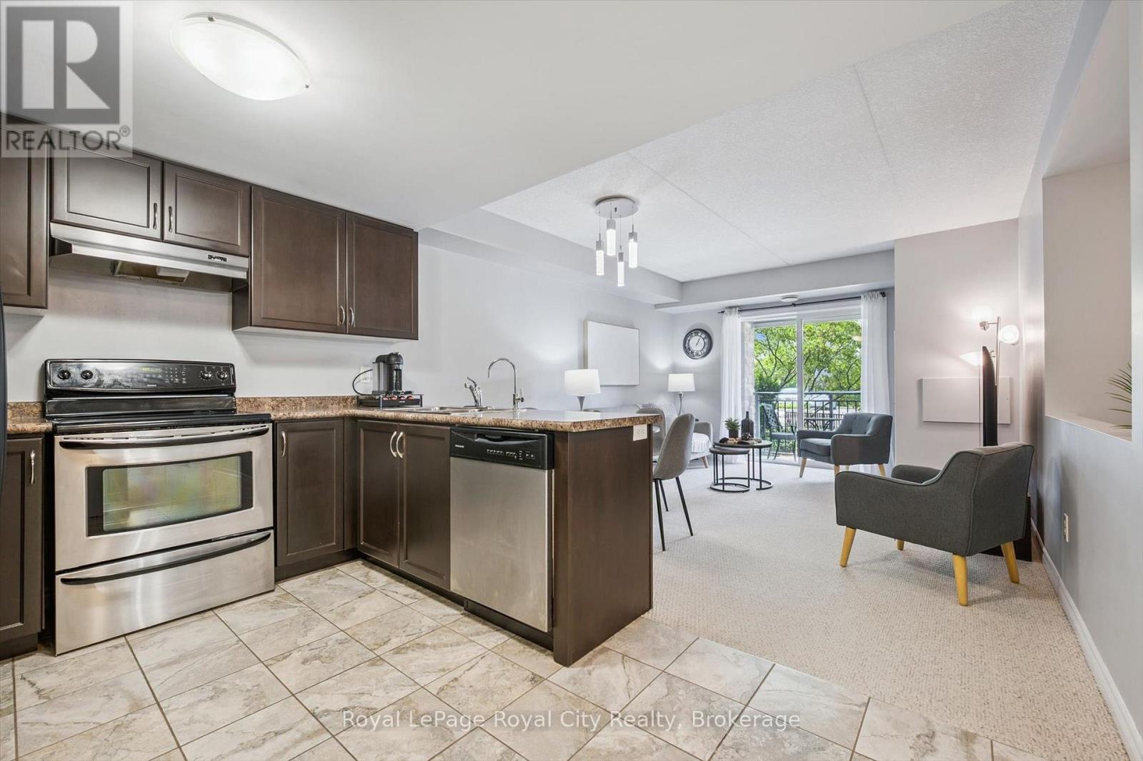 111 - 67 KINGSBURY SQUARE