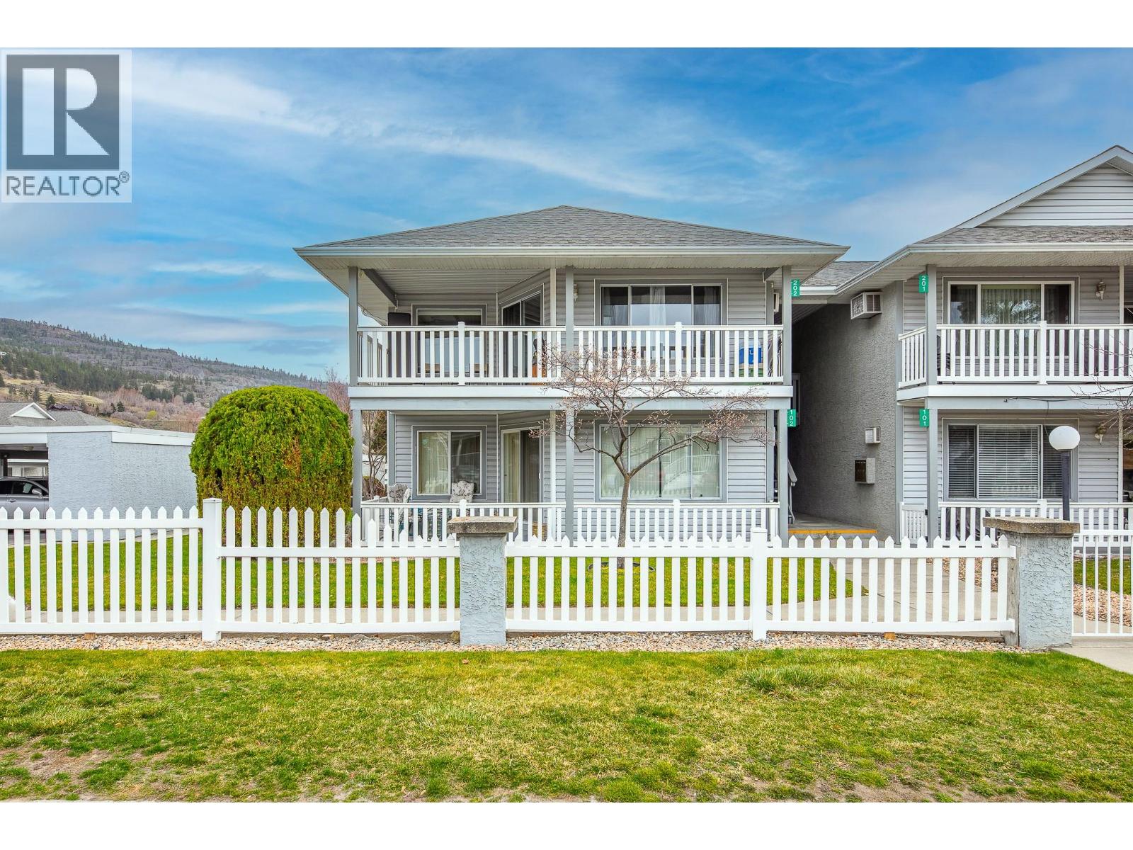 62 DAUPHIN Avenue Unit# 202