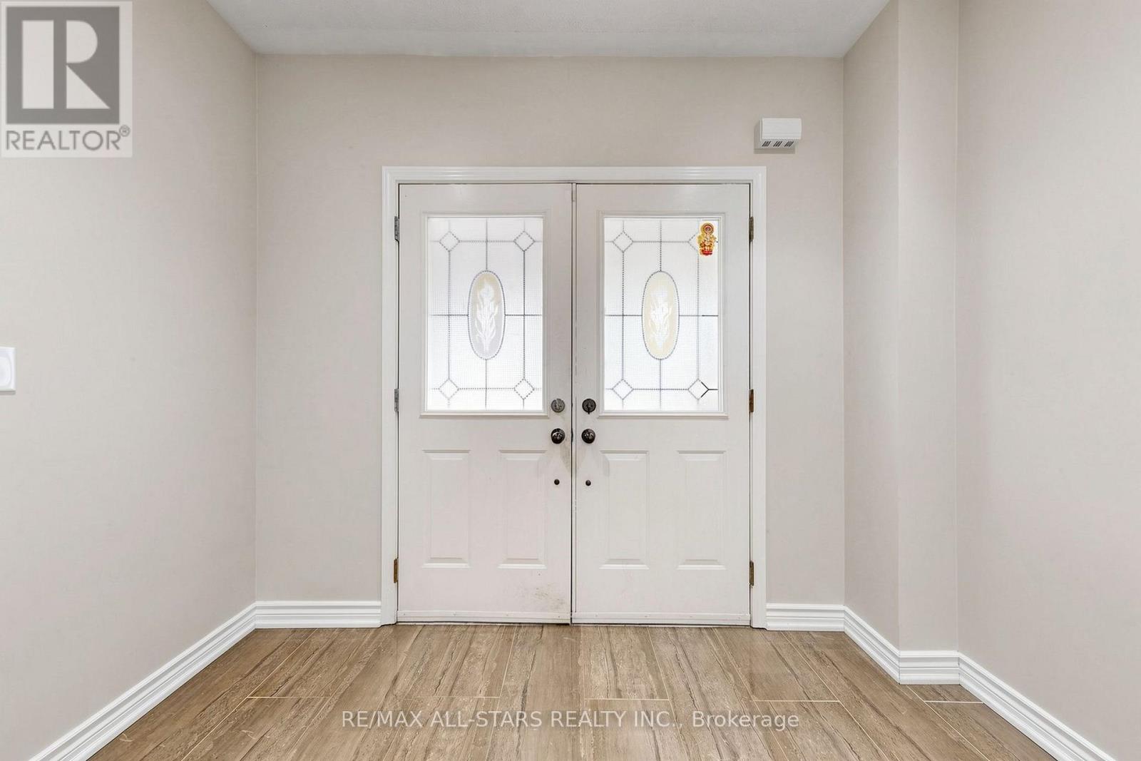 13 BOULDERBROOK DRIVE