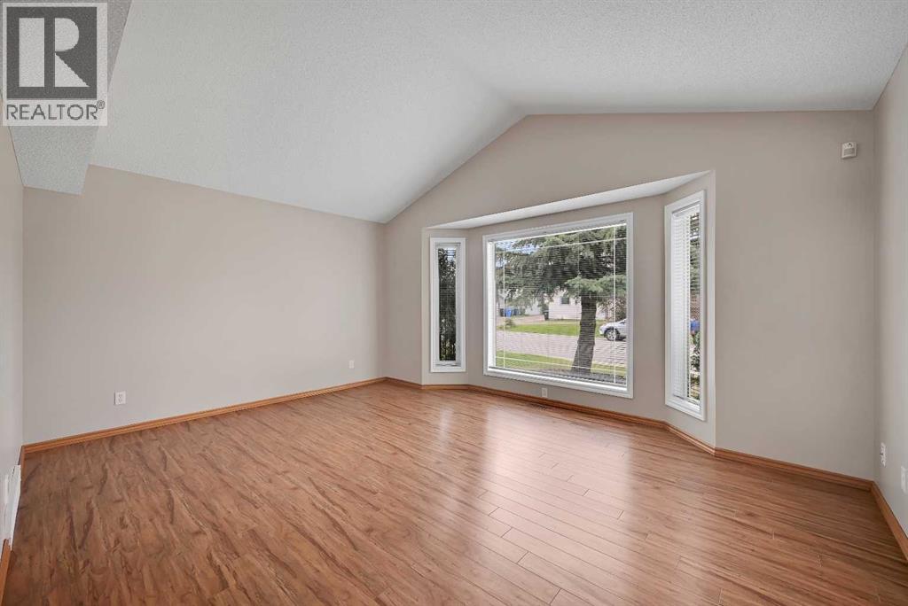 100 Somerside Grove SW