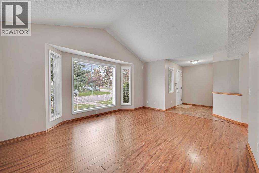 100 Somerside Grove SW