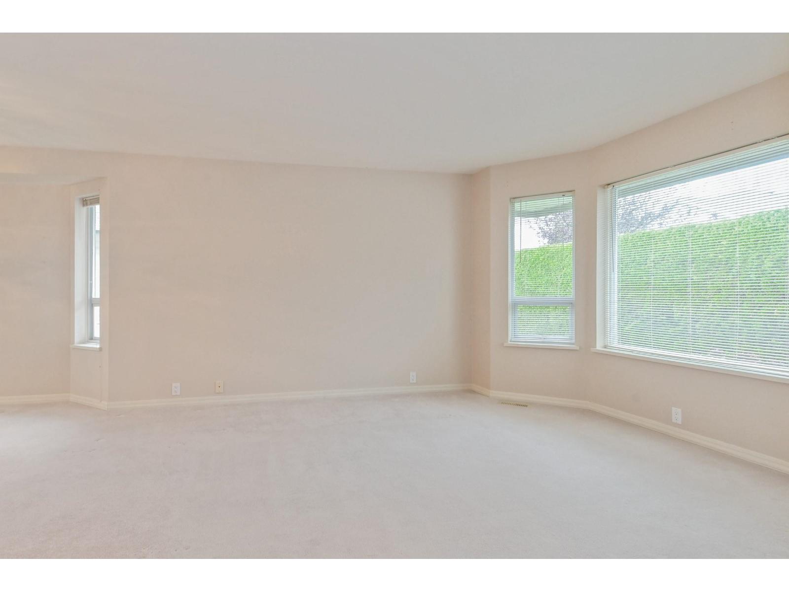 106 31406 UPPER MACLURE ROAD