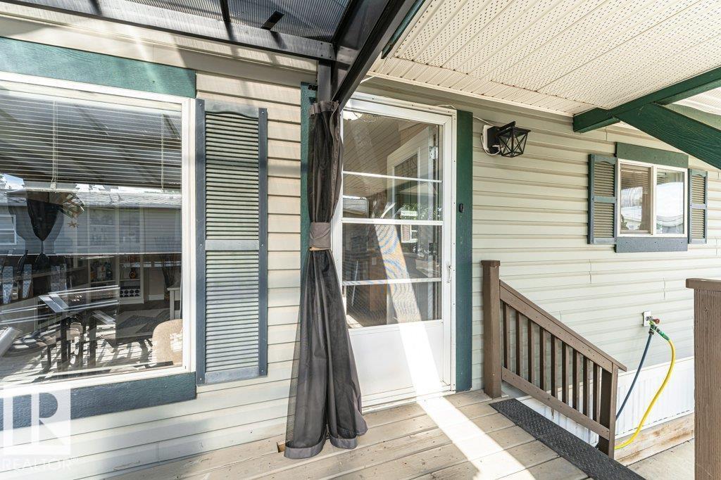 233 Oak Wood Drive NW