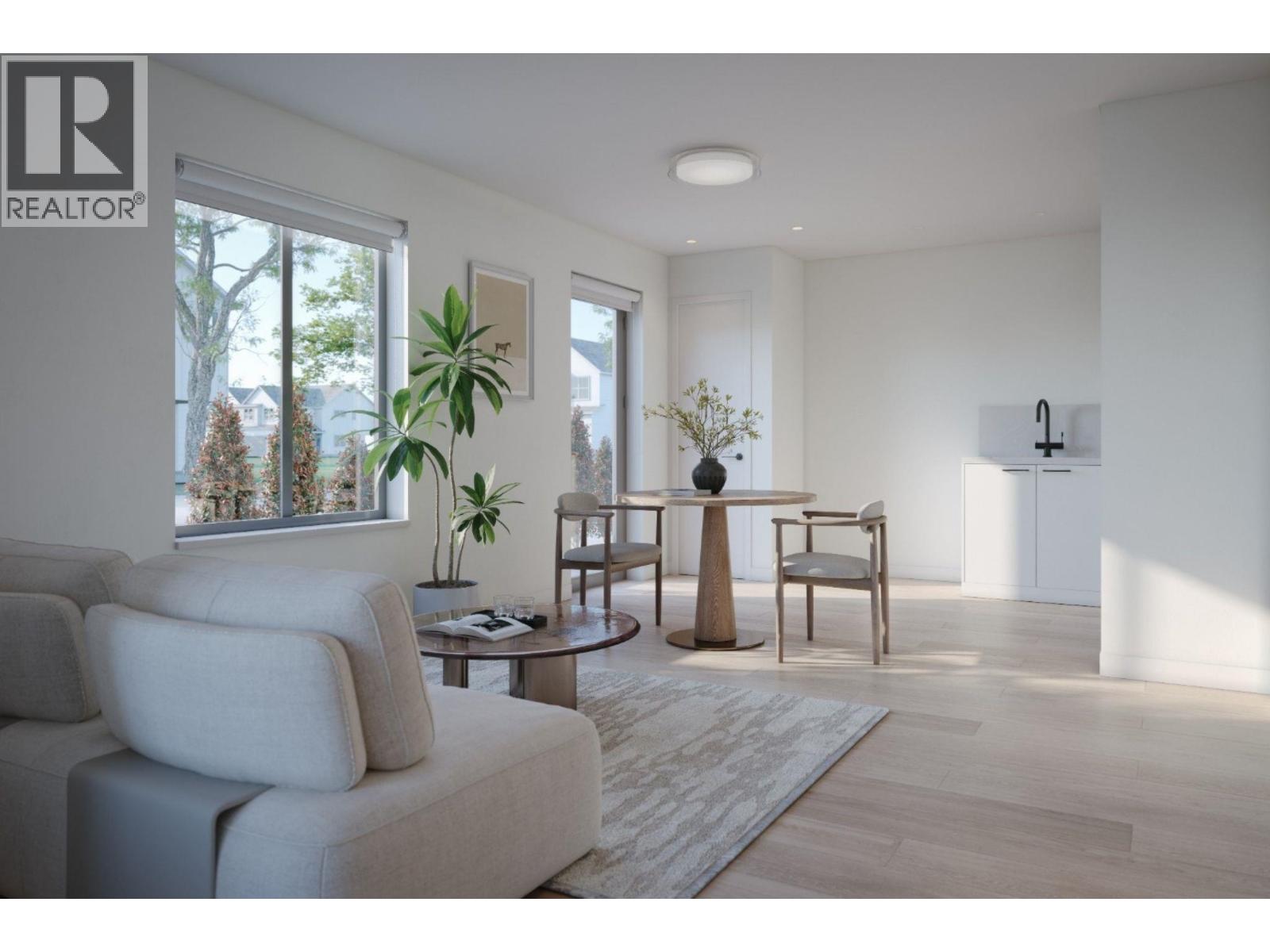 1 2240 E 40TH AVENUE