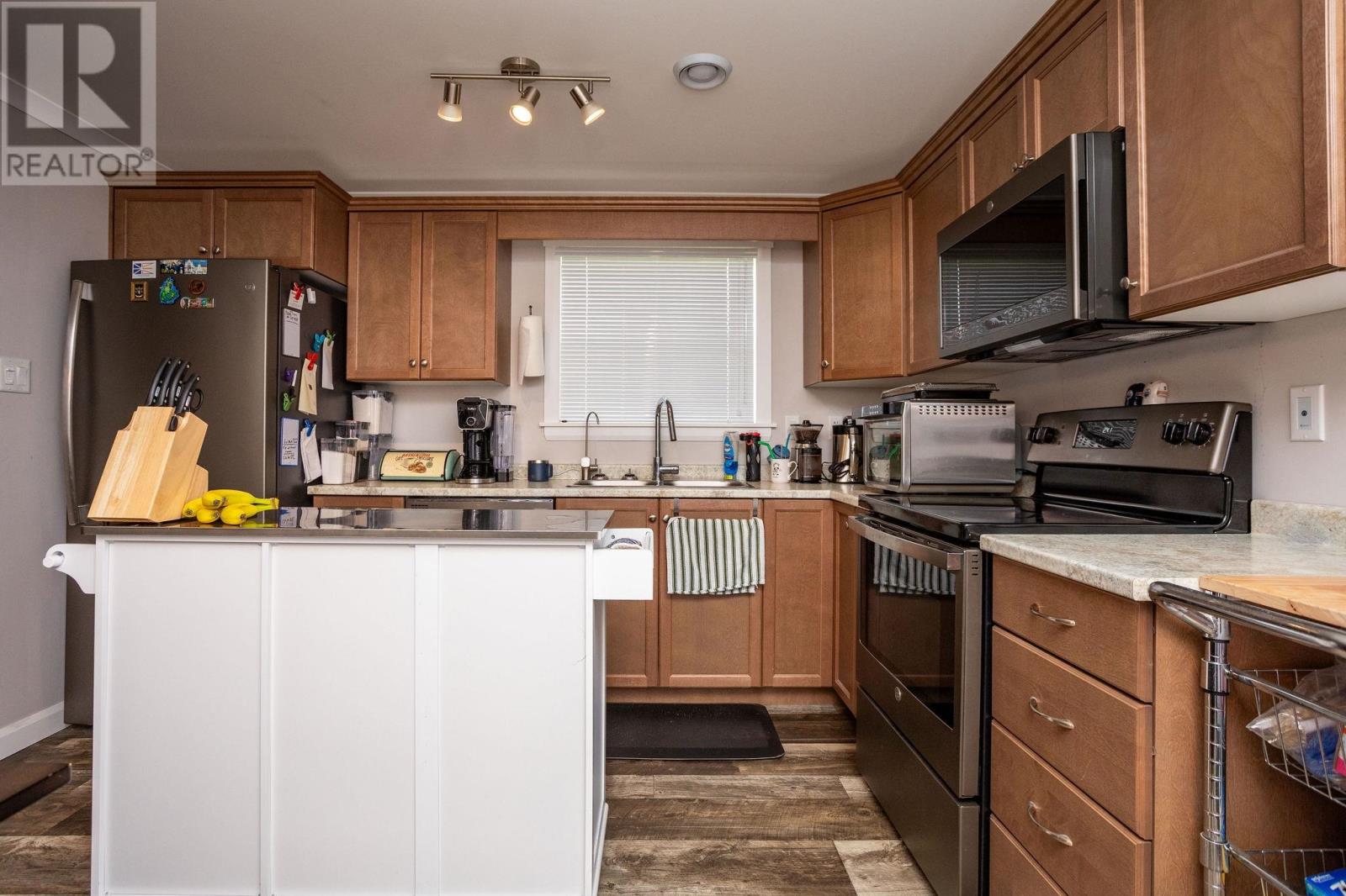 6 Spring Street - Photo 3