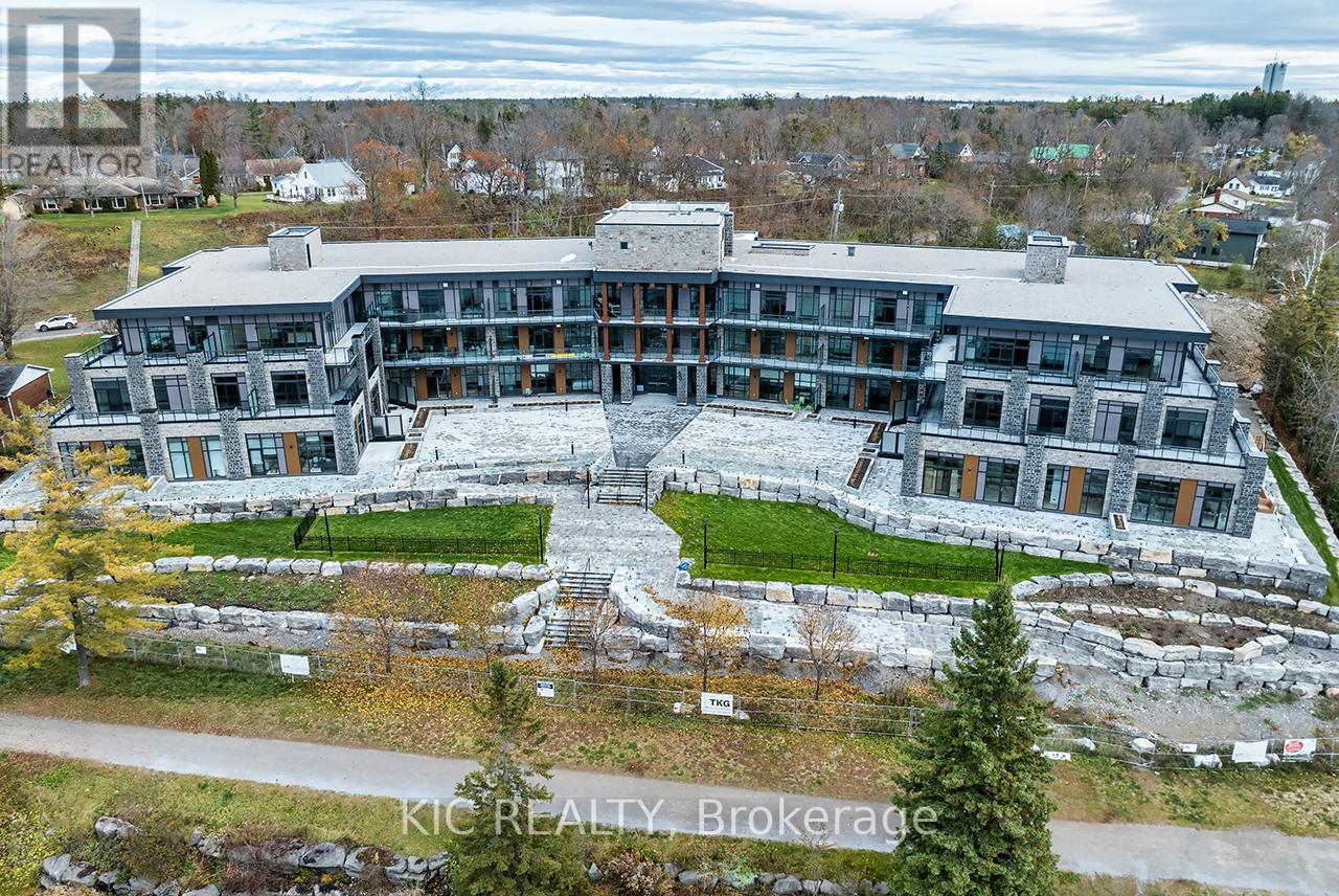 302 - 99 LOUISA STREET