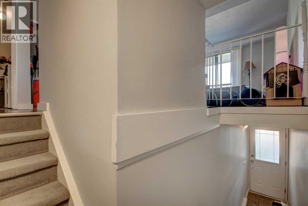 602, 2200 Woodview Drive SW