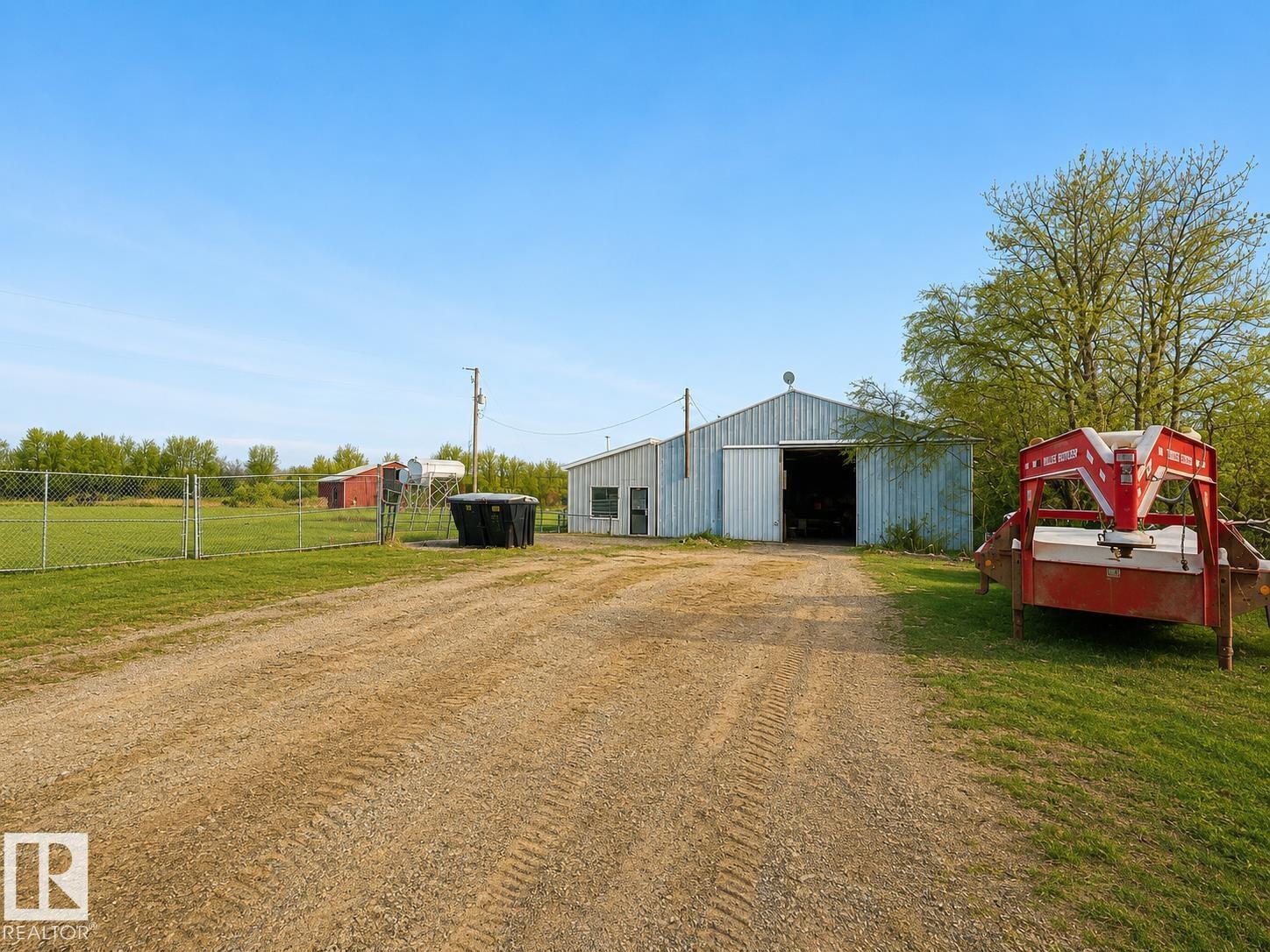 55320 RGE ROAD 263