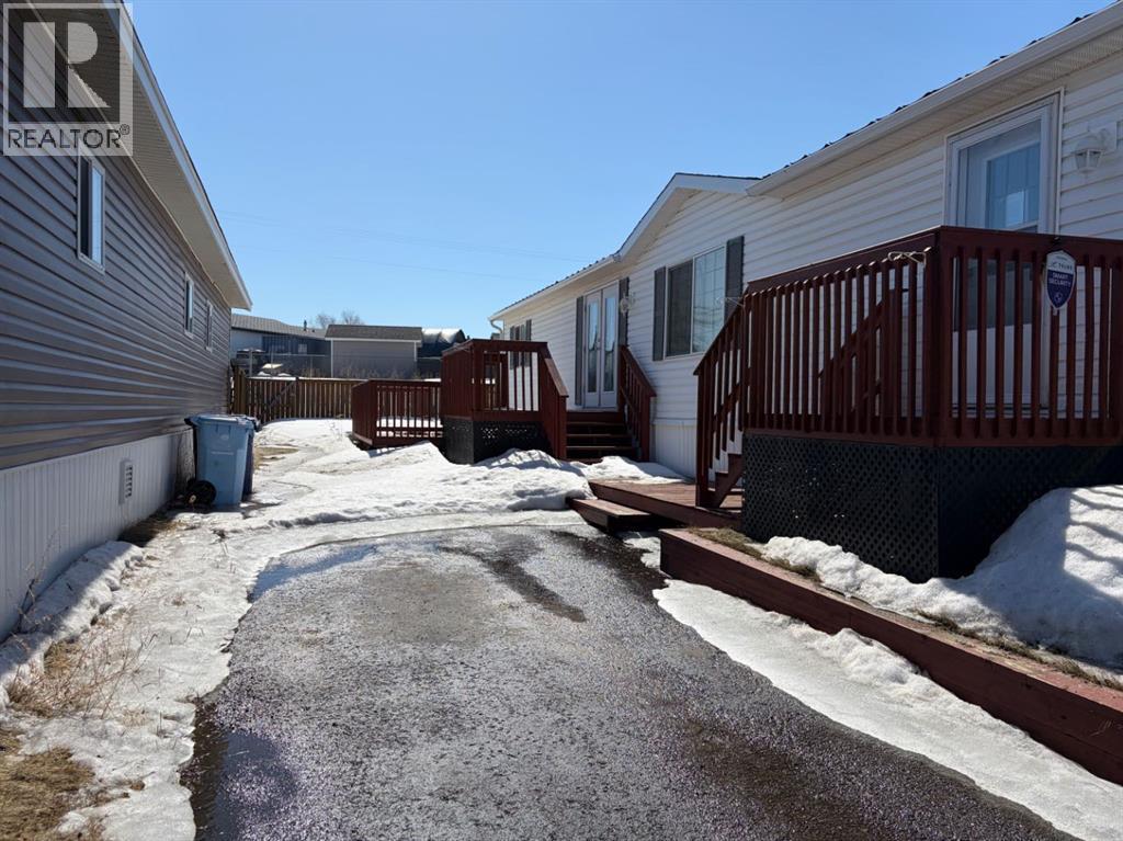 300 Grandview Crescent