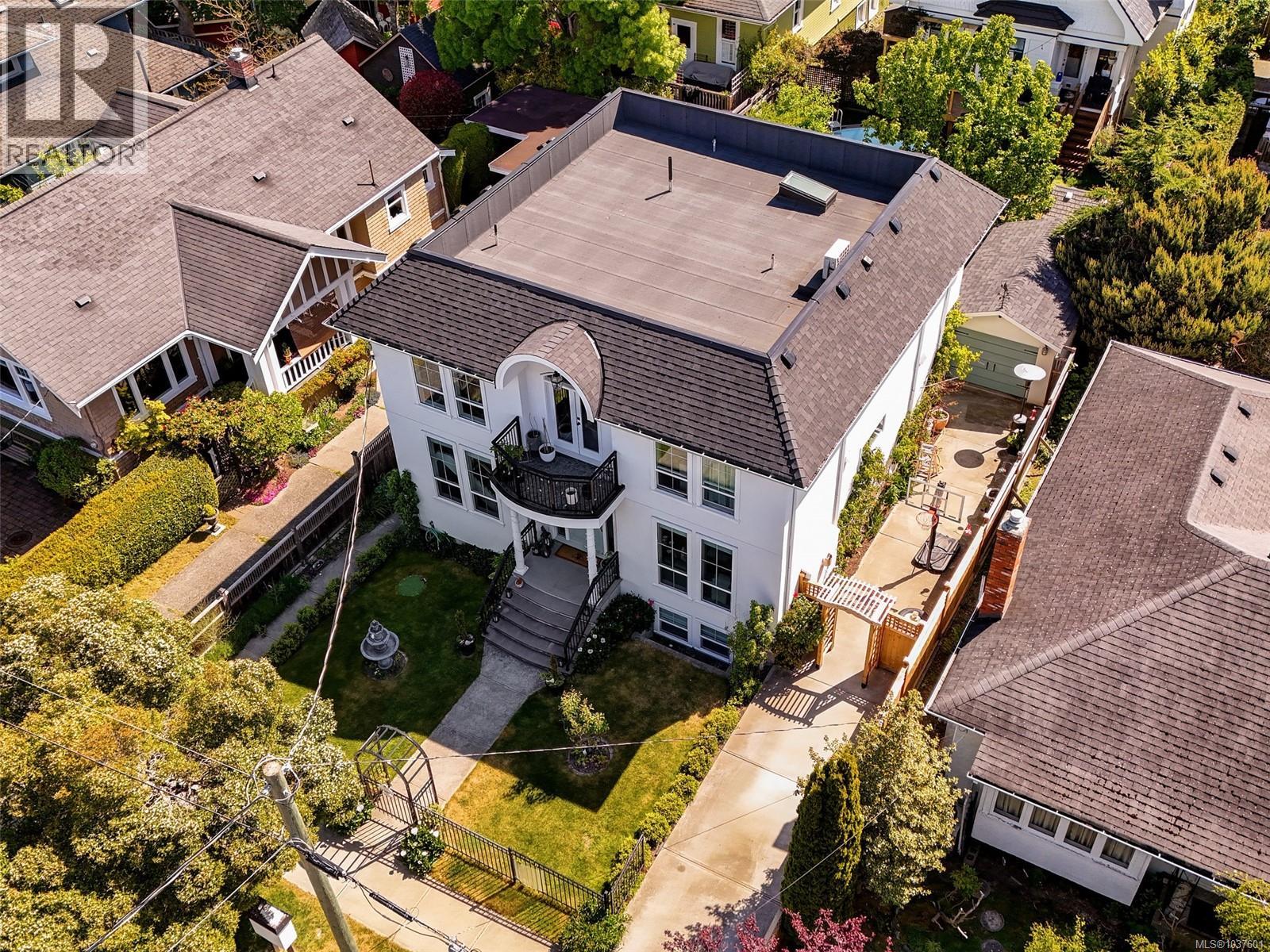 127 Wellington Ave