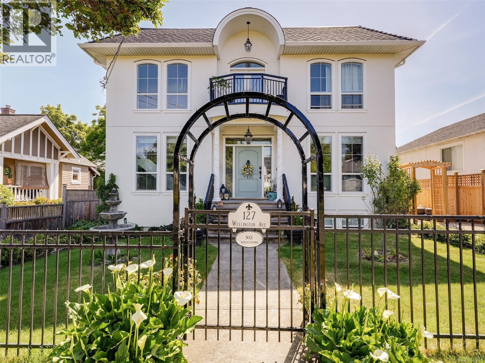 127 Wellington Ave