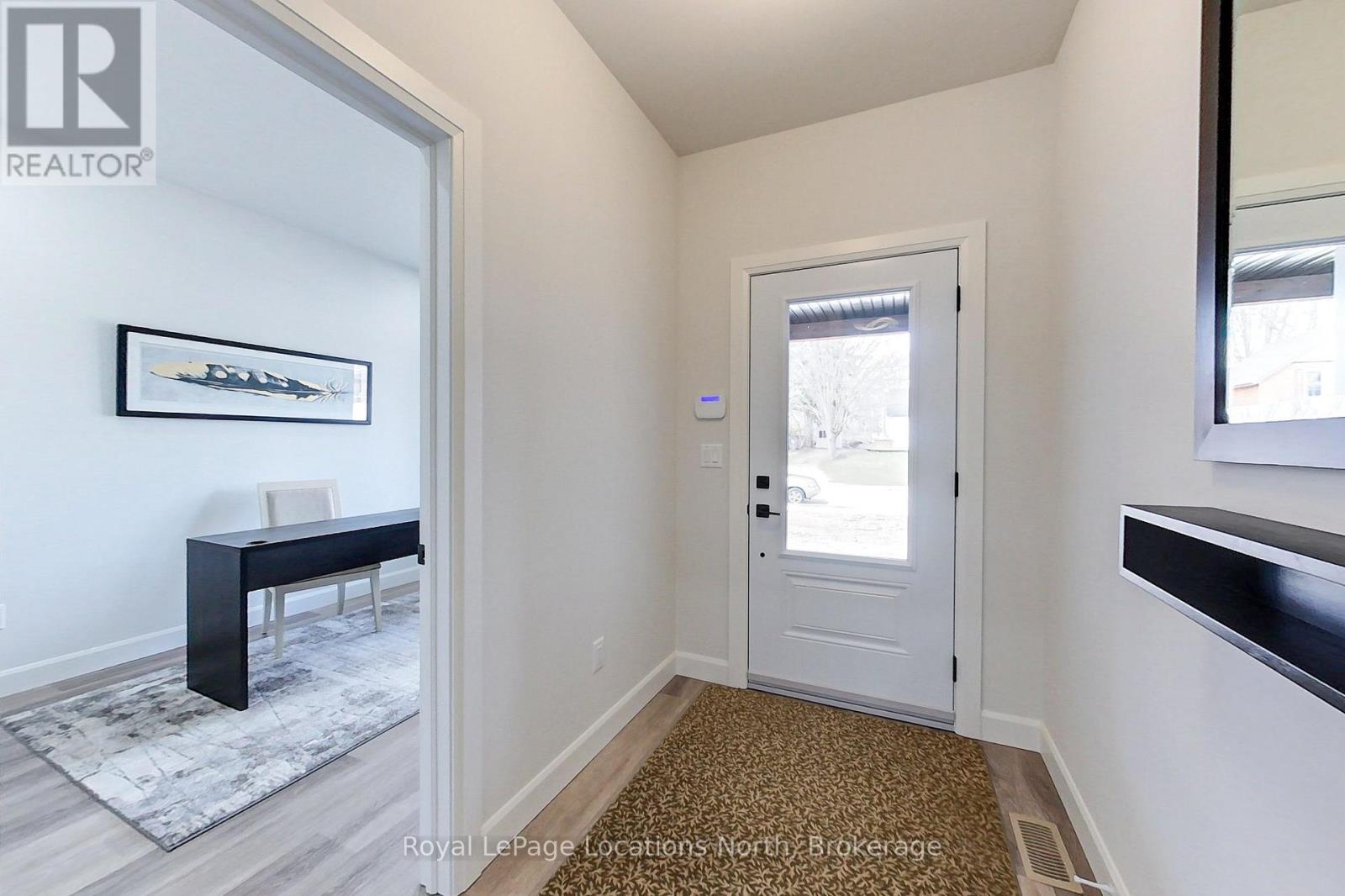 145 BOUCHER STREET E