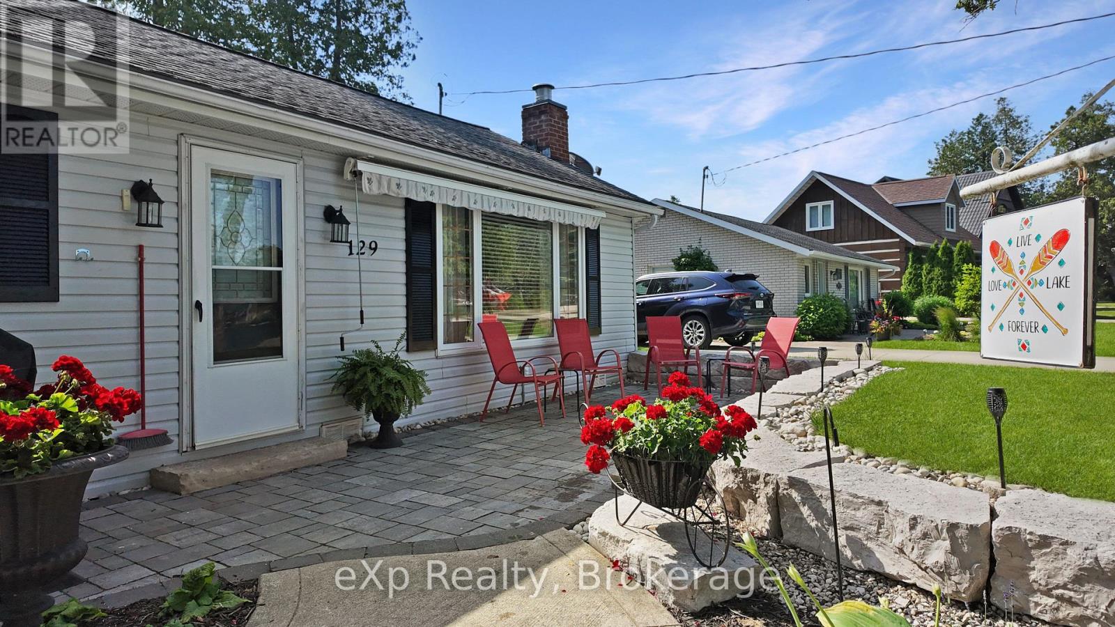 129 LAKE ROSALIND ROAD 1