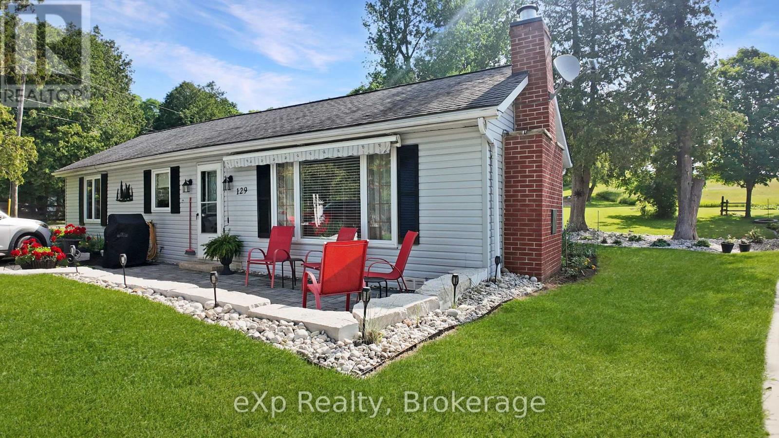129 LAKE ROSALIND ROAD 1