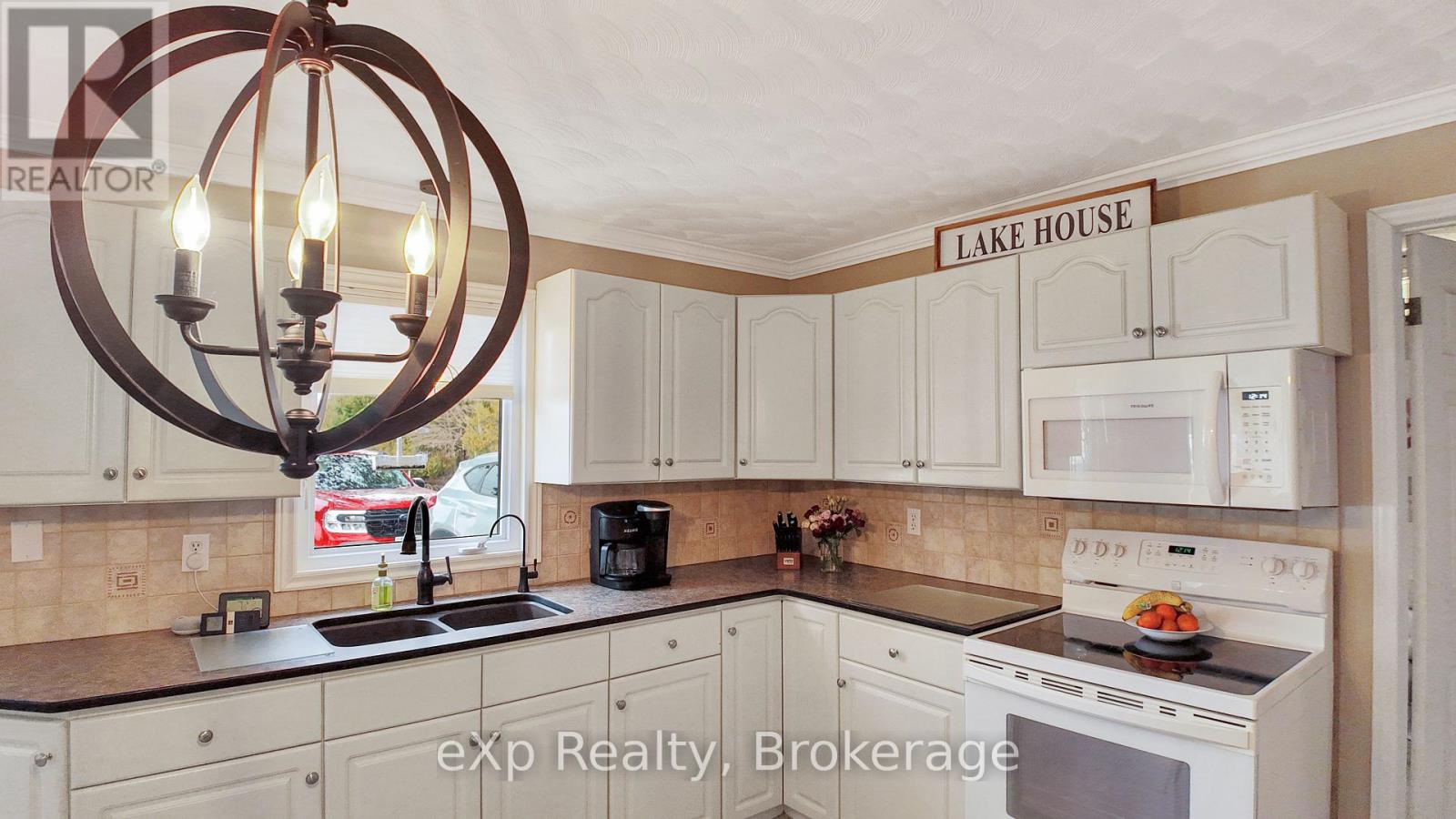 129 LAKE ROSALIND ROAD 1