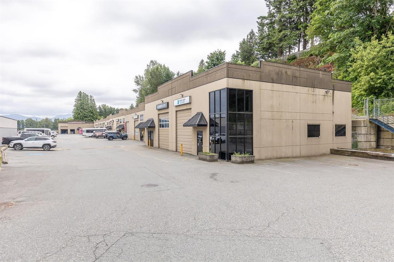 1 34100 SOUTH FRASER WAY