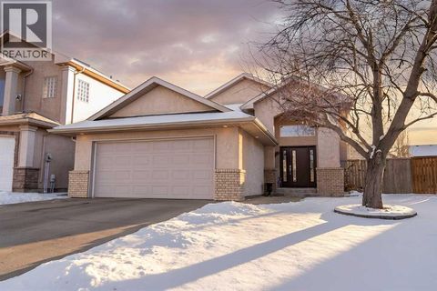 65 Heritage Circle W Lethbridge AB T1K7T3