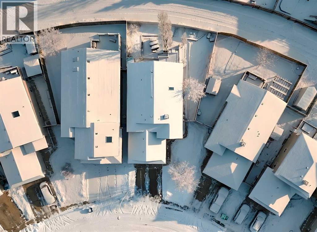 65 Heritage Circle W