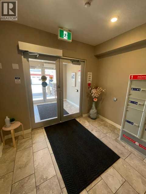 209, 173 Fairmont Boulevard S