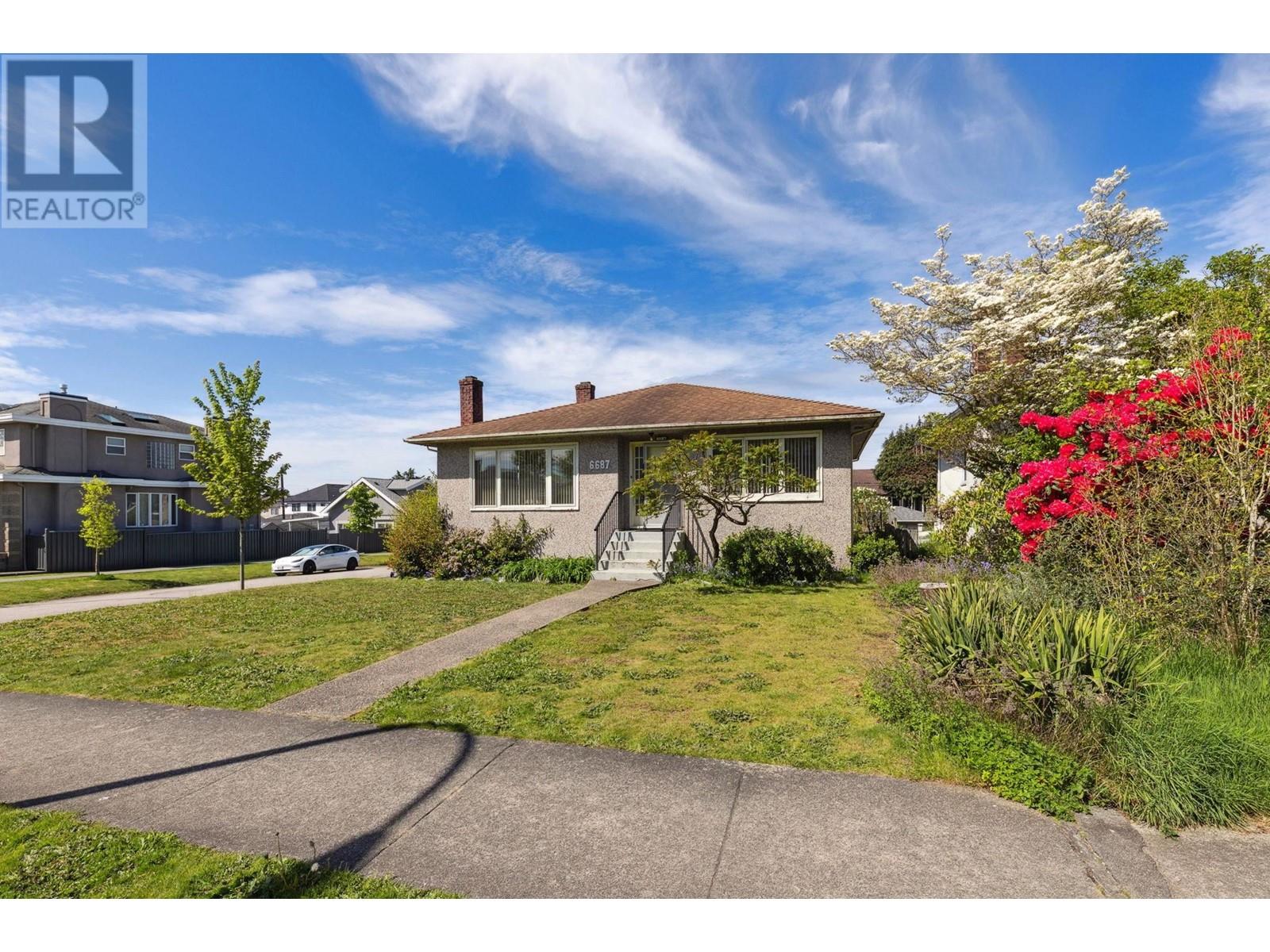 6687 KILLARNEY STREET