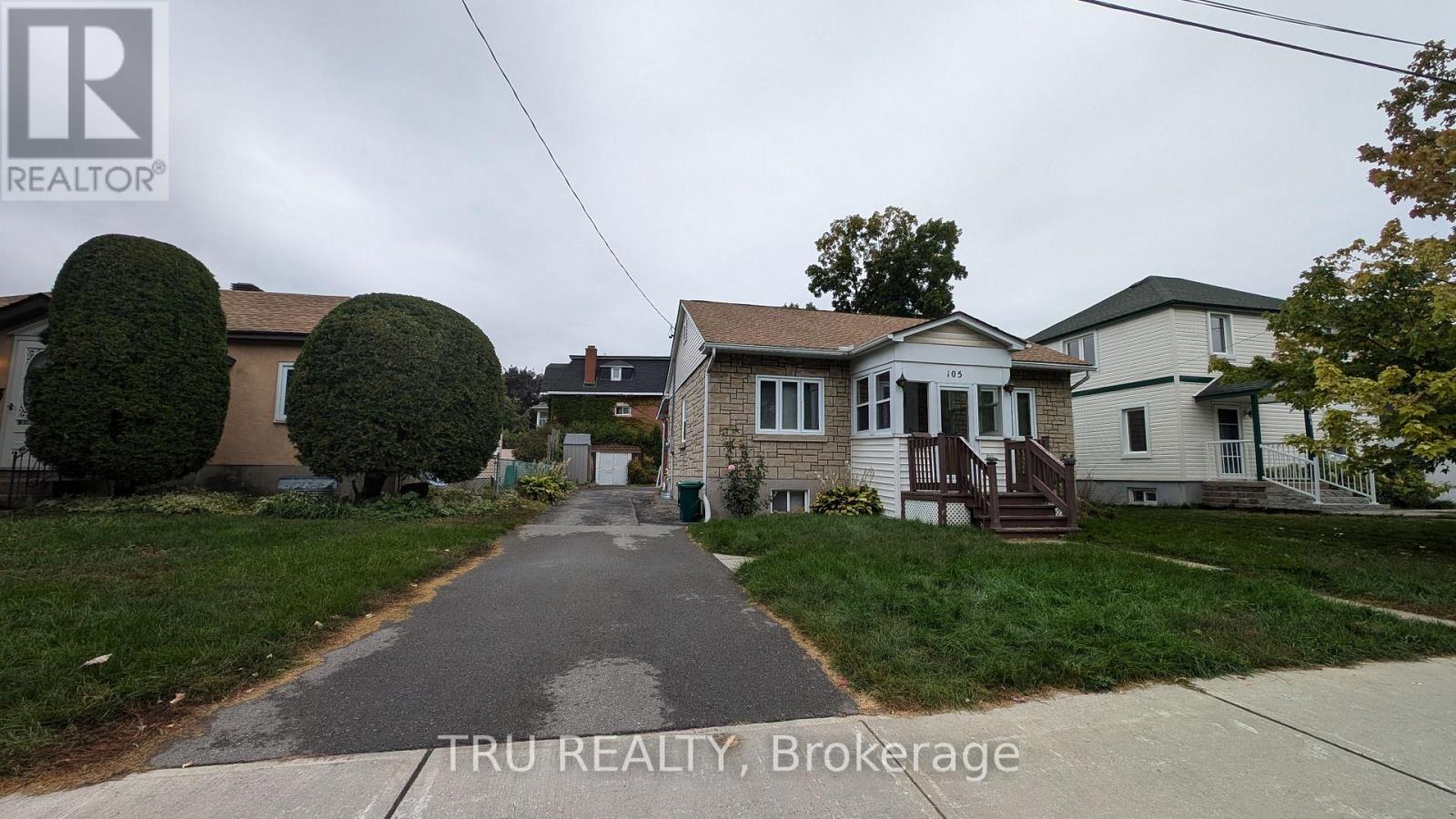 105 MAILES AVENUE