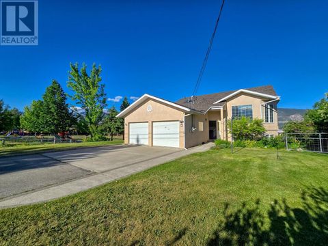 817 12th Avenue Invermere BC V0A1K0