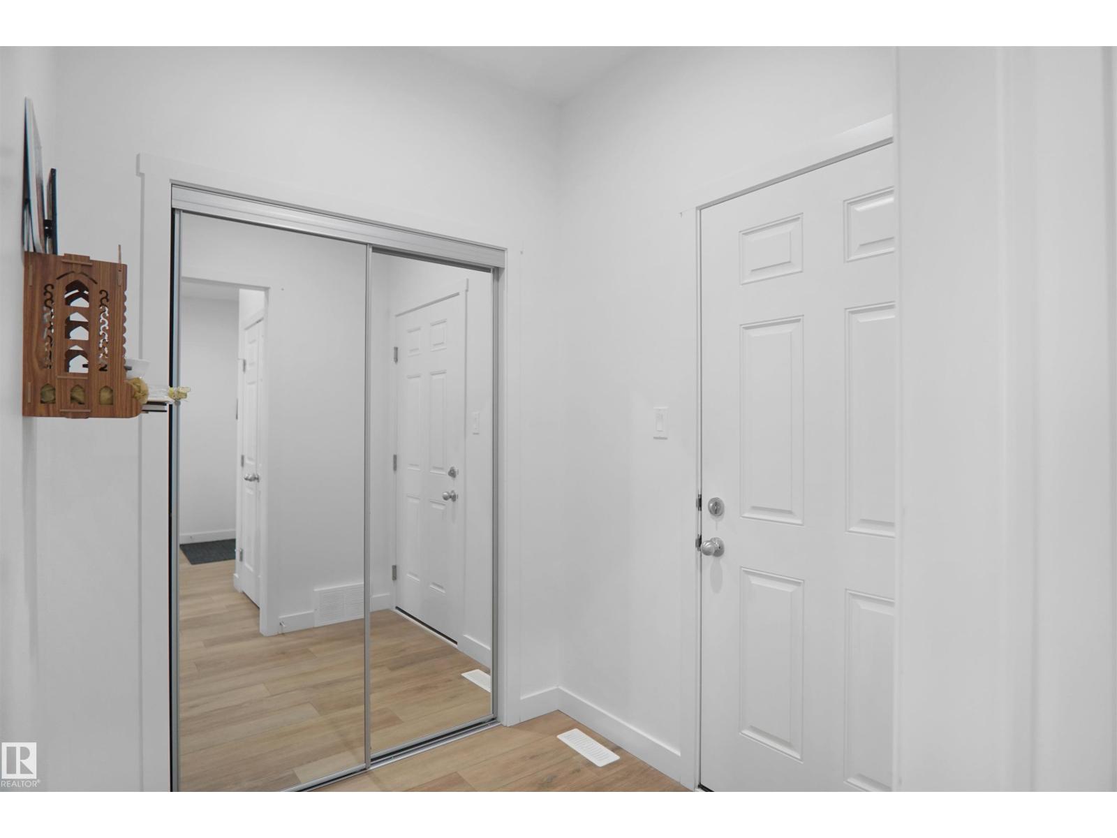 7216 182 AV NW