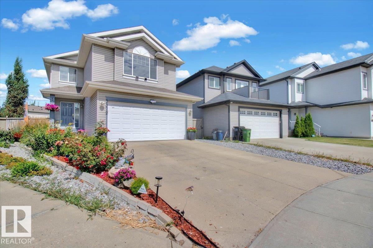 3372 25 AV NW