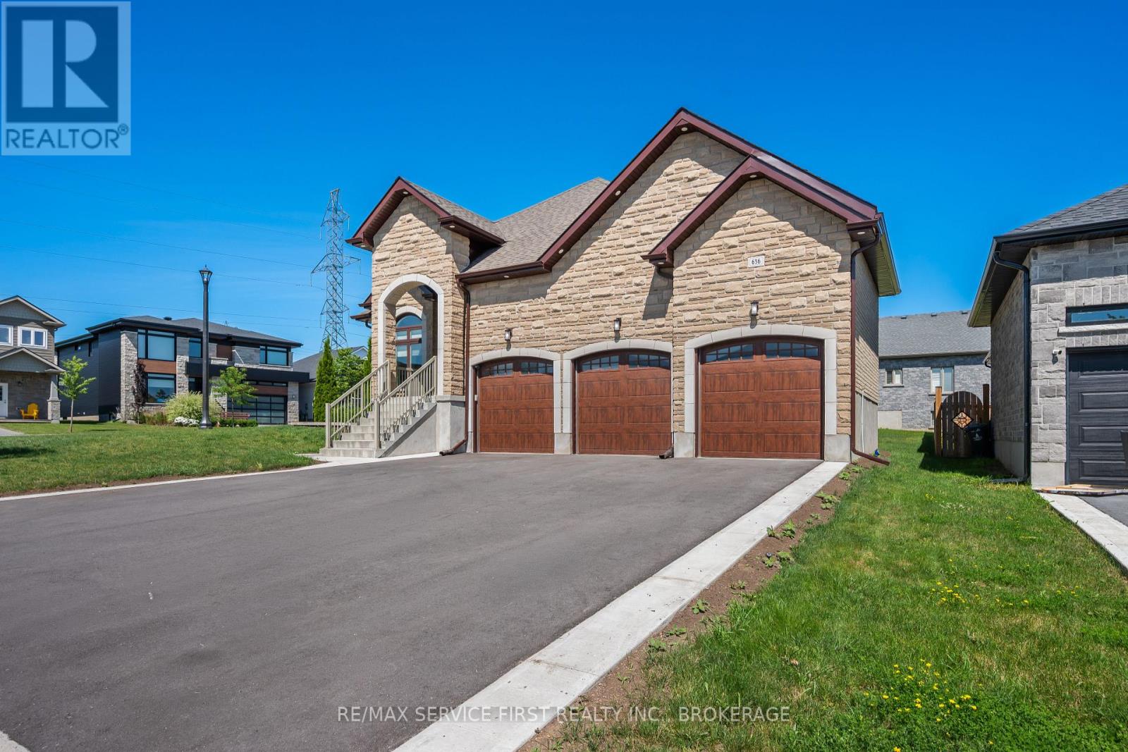 636 MANDARA DRIVE