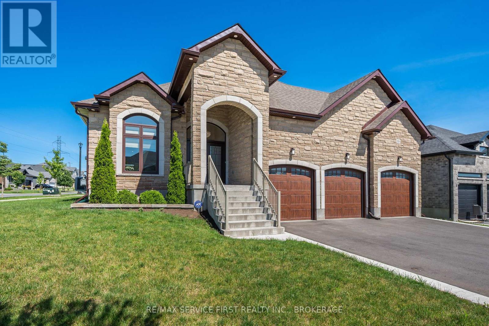 636 MANDARA DRIVE