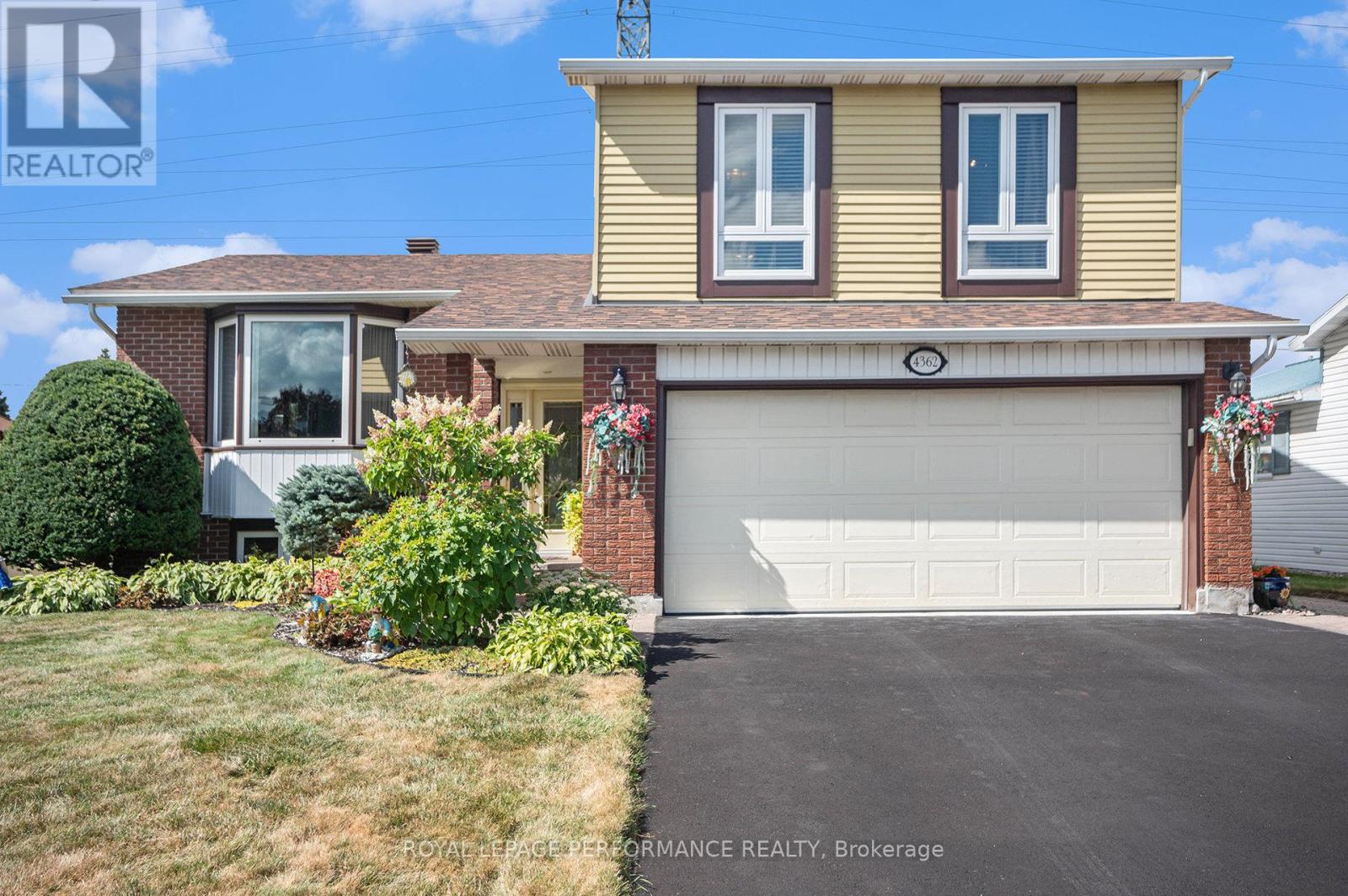 4362 WHITTAKER CRESCENT