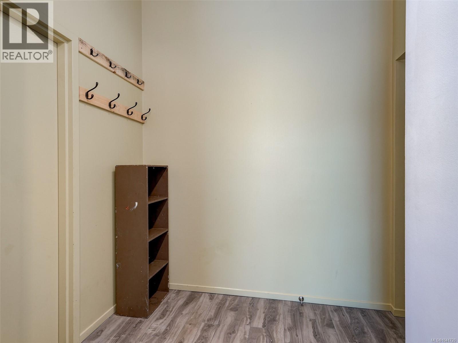 315 1061 Fort St