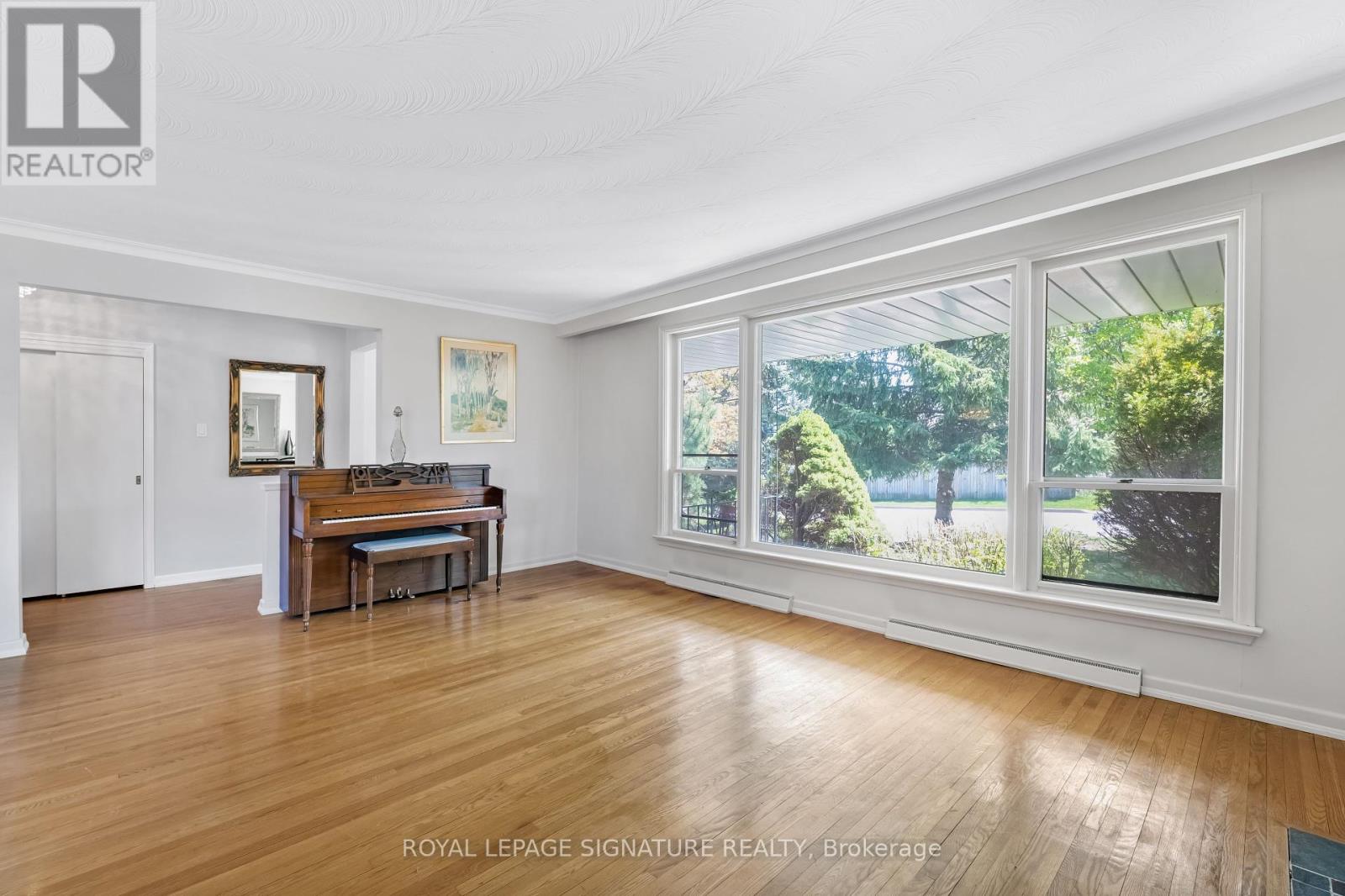 39 VIAMEDE CRESCENT