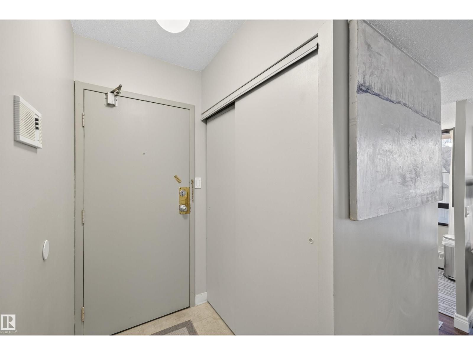 #216 10160 114 ST NW