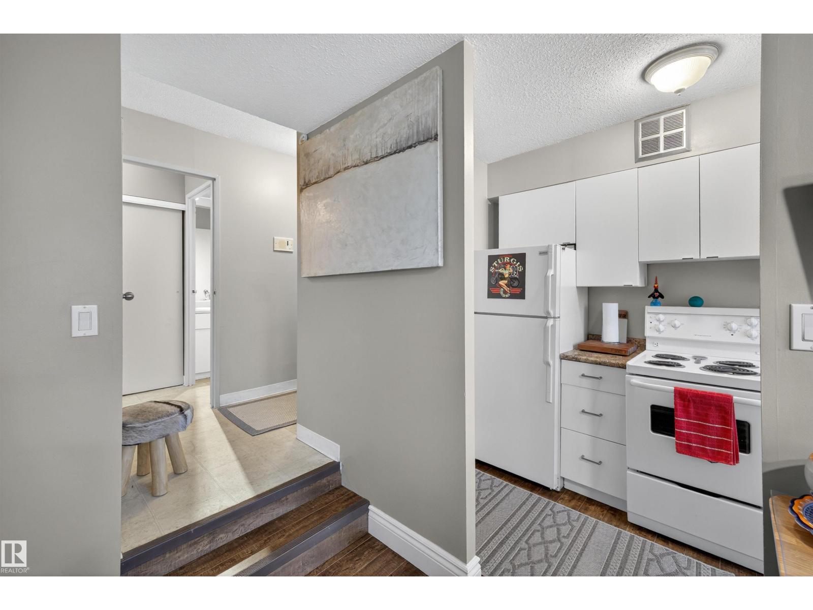 #216 10160 114 ST NW