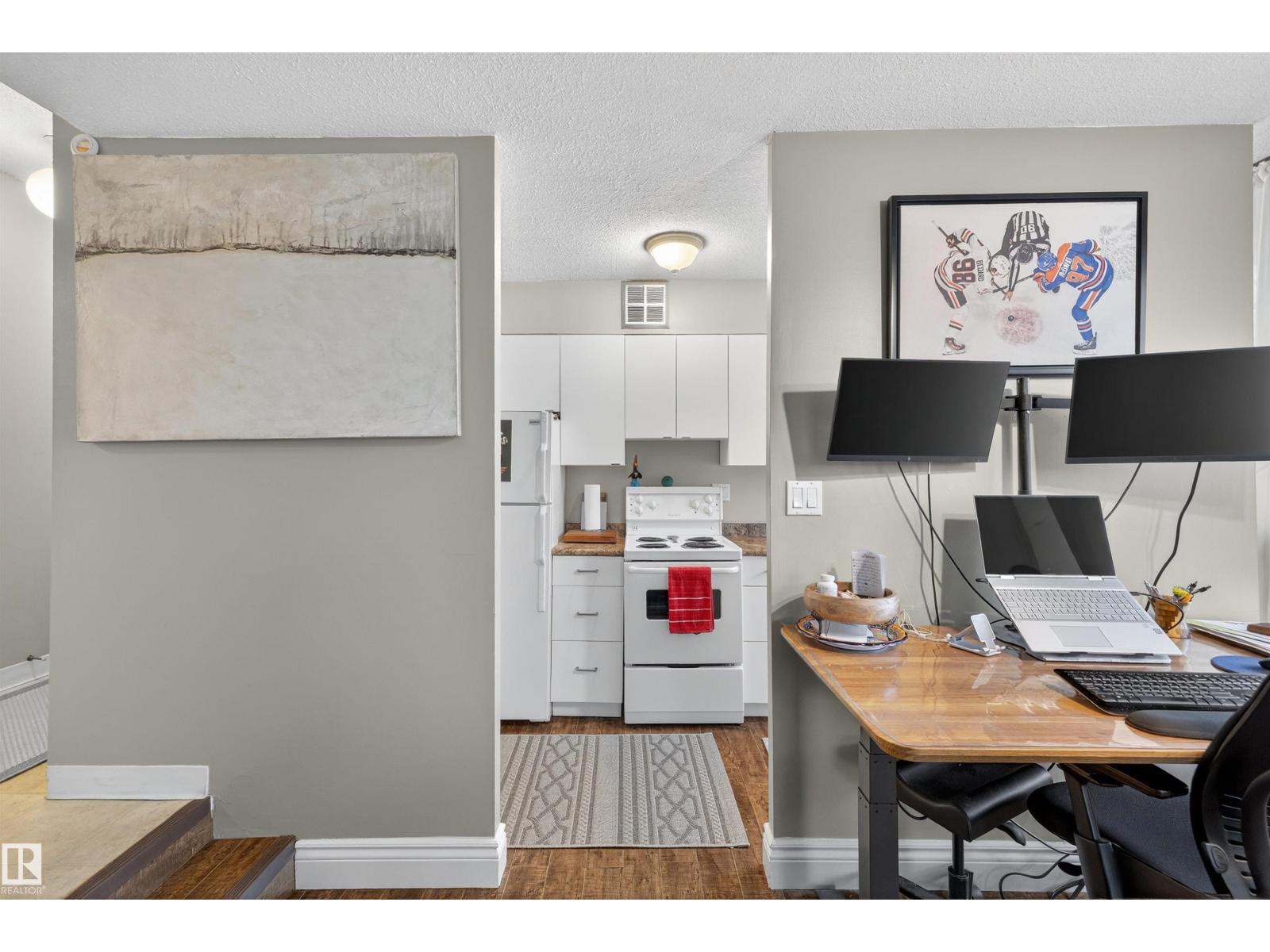 #216 10160 114 ST NW