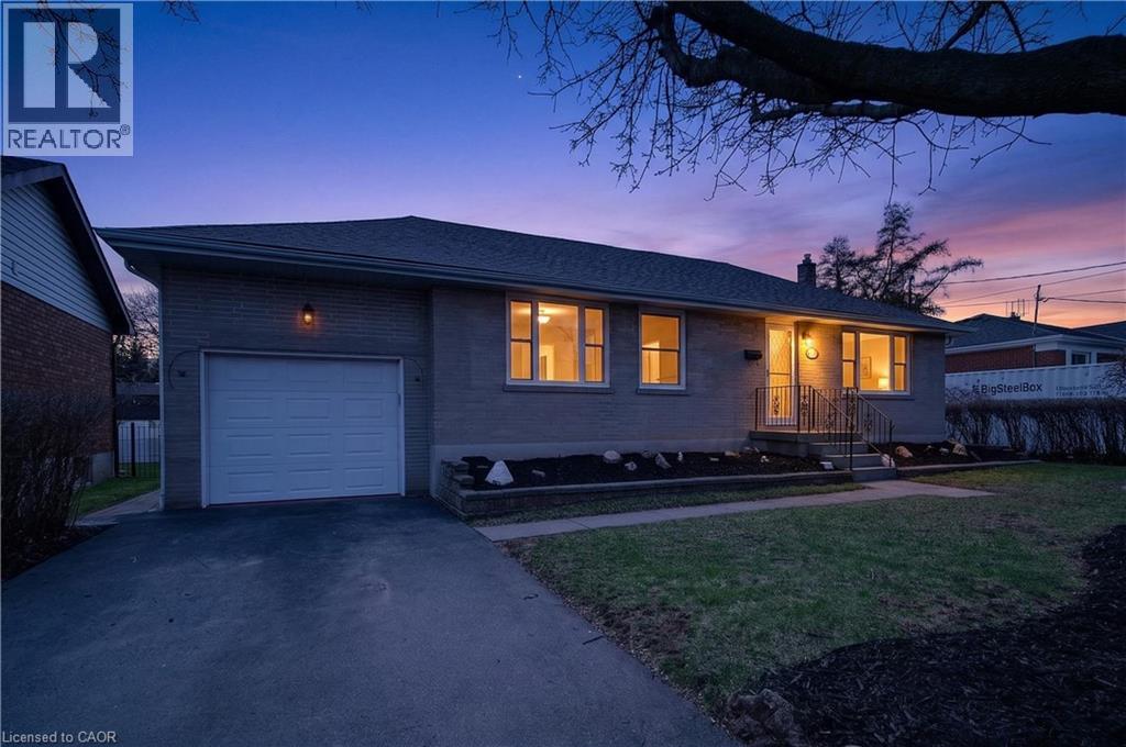 1055 SHEPHERD'S Drive