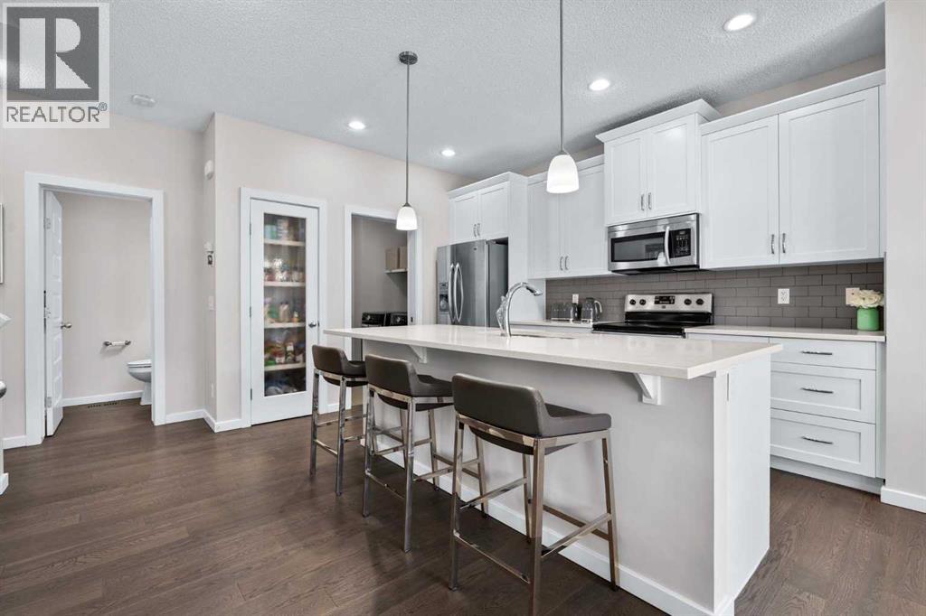 567 Evansborough Way NW