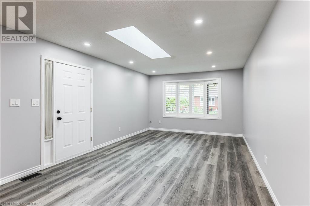 1030 COLBORNE Street E Unit# 20