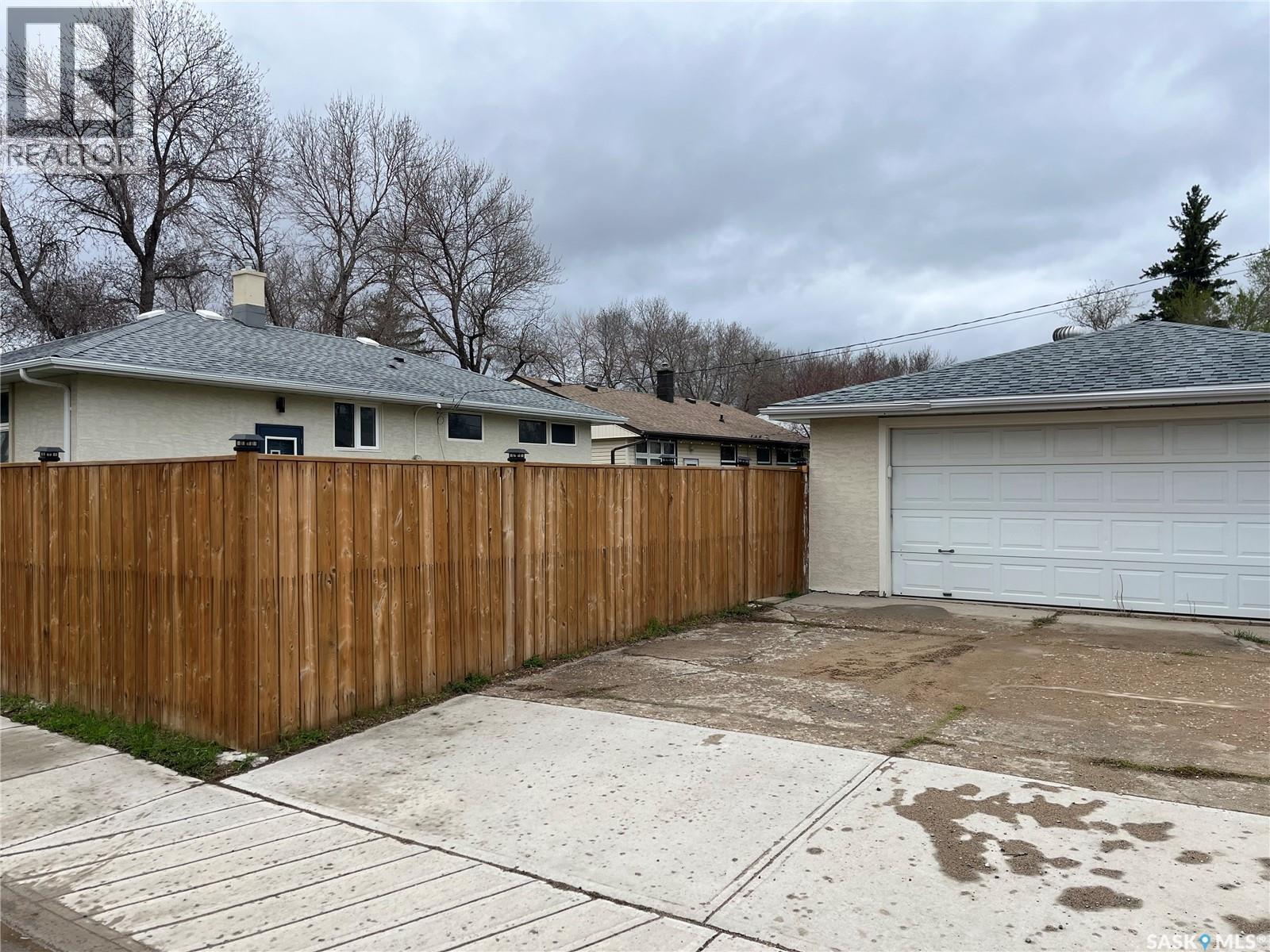 2745 ABBOTT ROAD