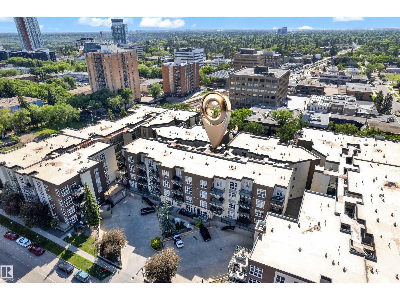 #129 10407 122 ST NW