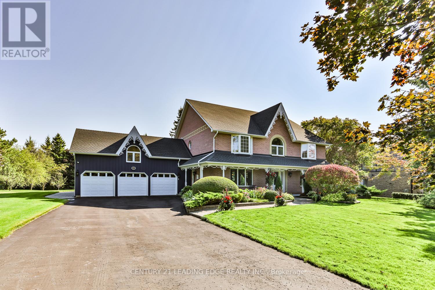 3 MAPLE VIEW LANE