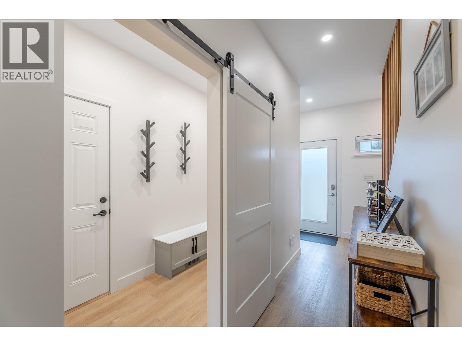 5011 Towgood Place Unit# 105