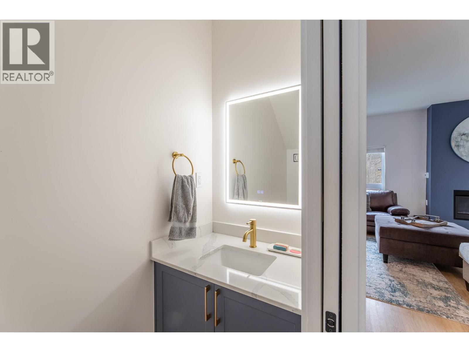 5011 Towgood Place Unit# 105